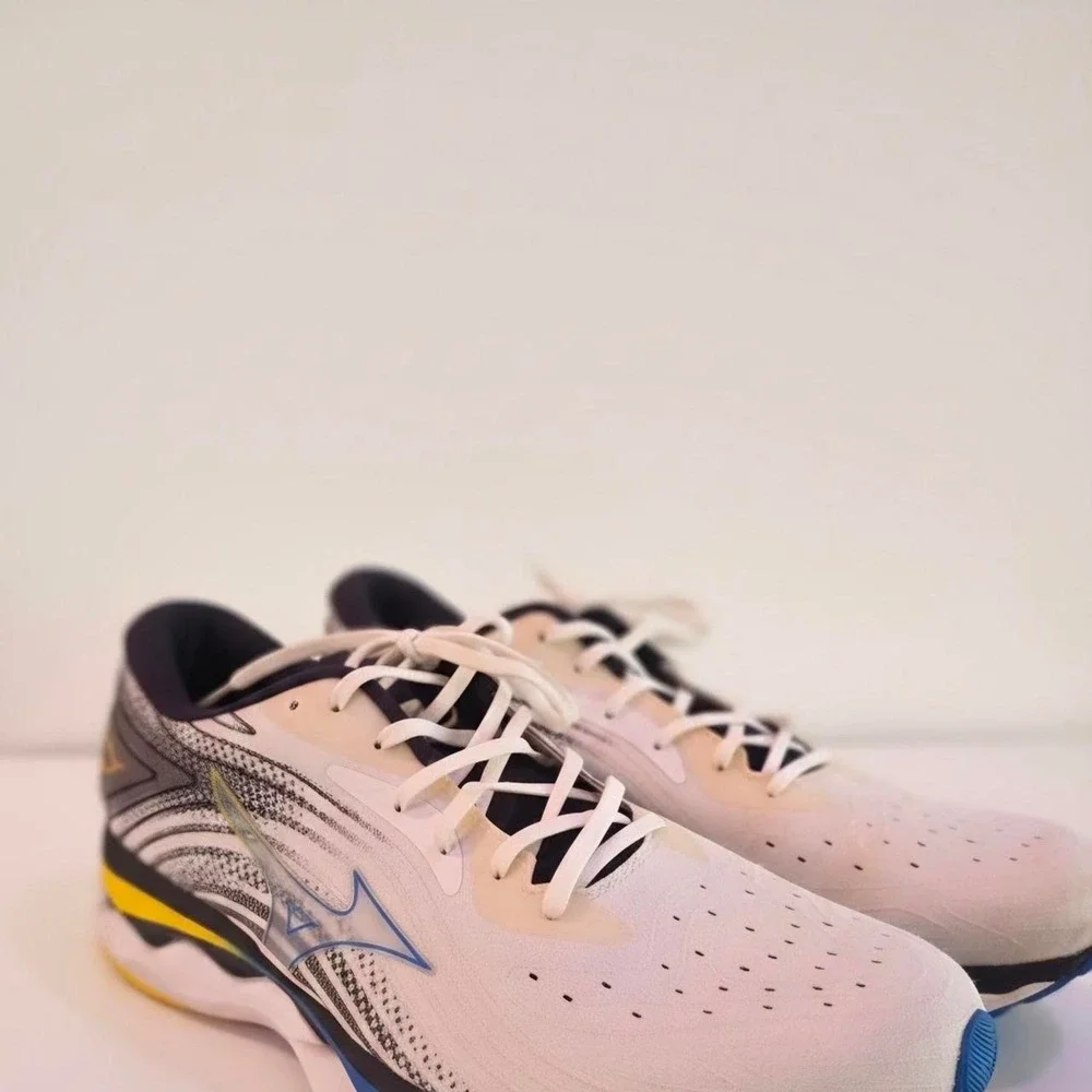 Mizuno Wave Sky Running Shoes